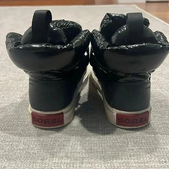 Sorel Joan of Arctic Waterproof Puffy Strap Black Boots Womans - Picture 3 of 5